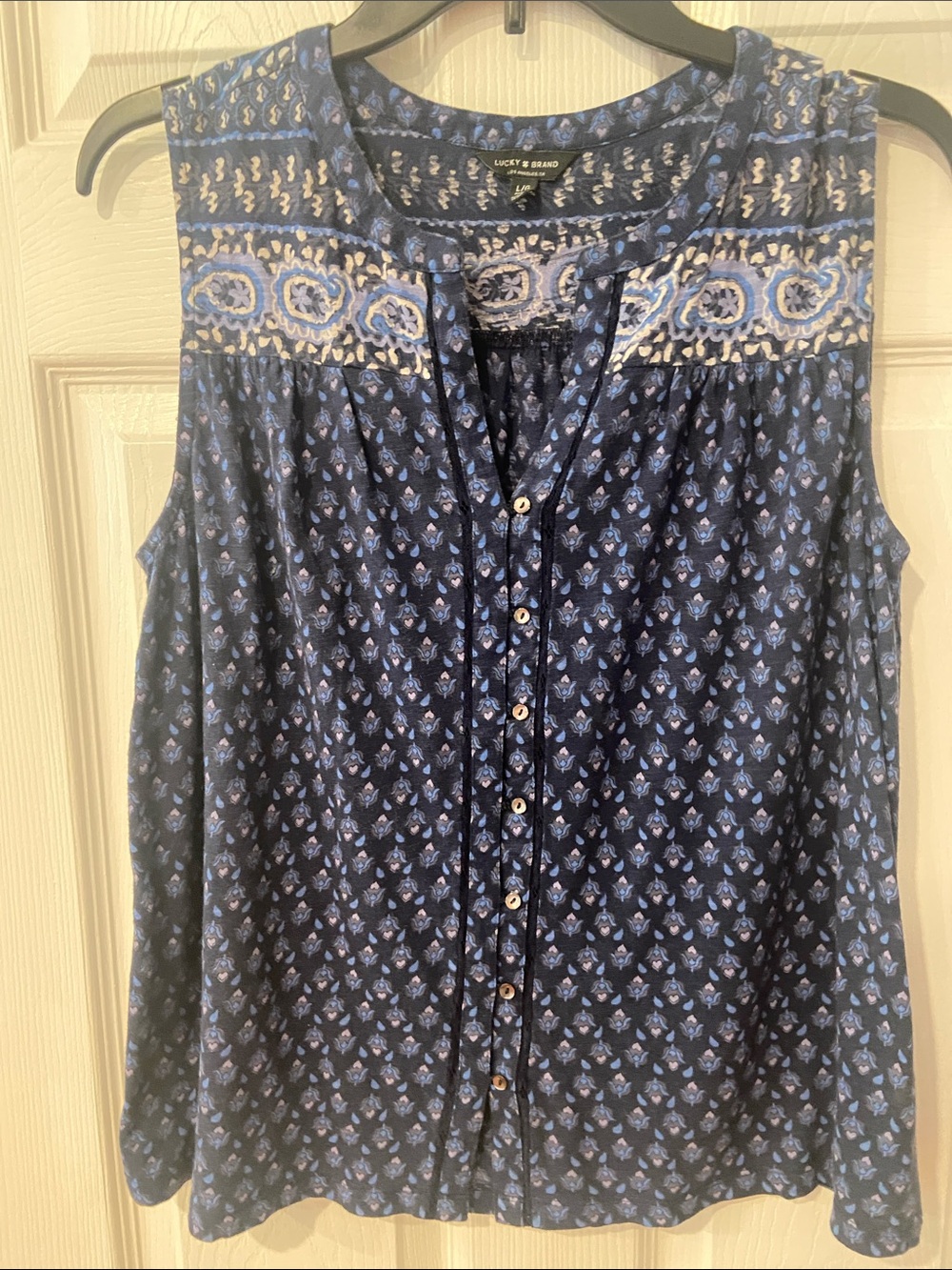 Lucky Brand Navy and Light Blue Sleeveless Button-Front Printed Top